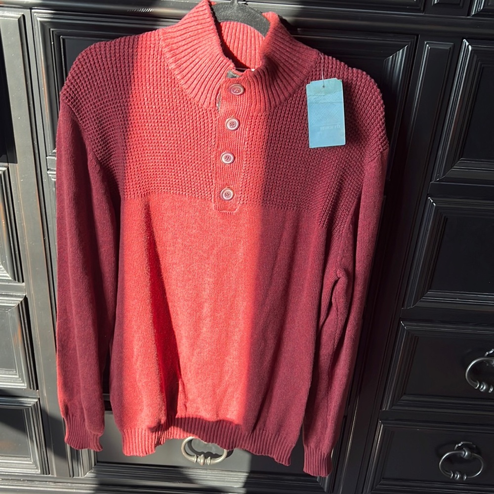 Red men’s Flag & Anthem pullover sweater